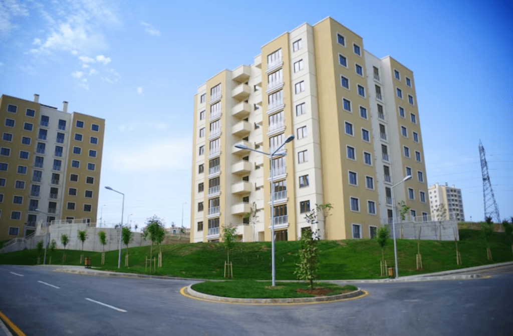 Hyderabad Goes Big: Why Luxury Apartments Are Expanding